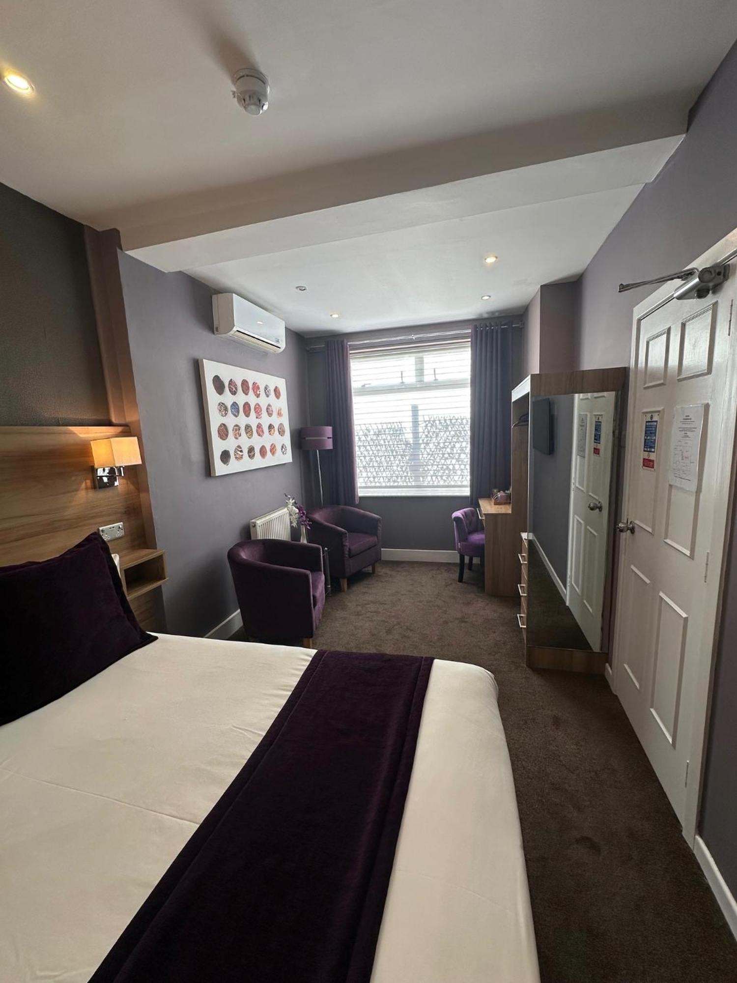 The Chocolate Box Hotel Bournemouth Bagian luar foto