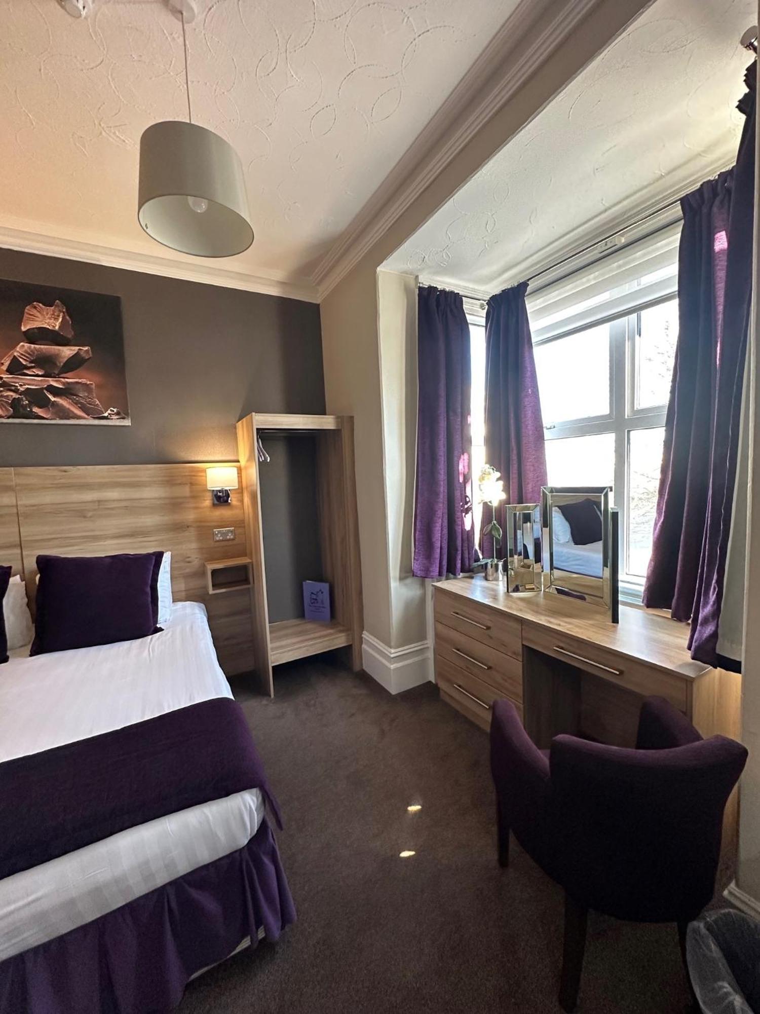 The Chocolate Box Hotel Bournemouth Bagian luar foto