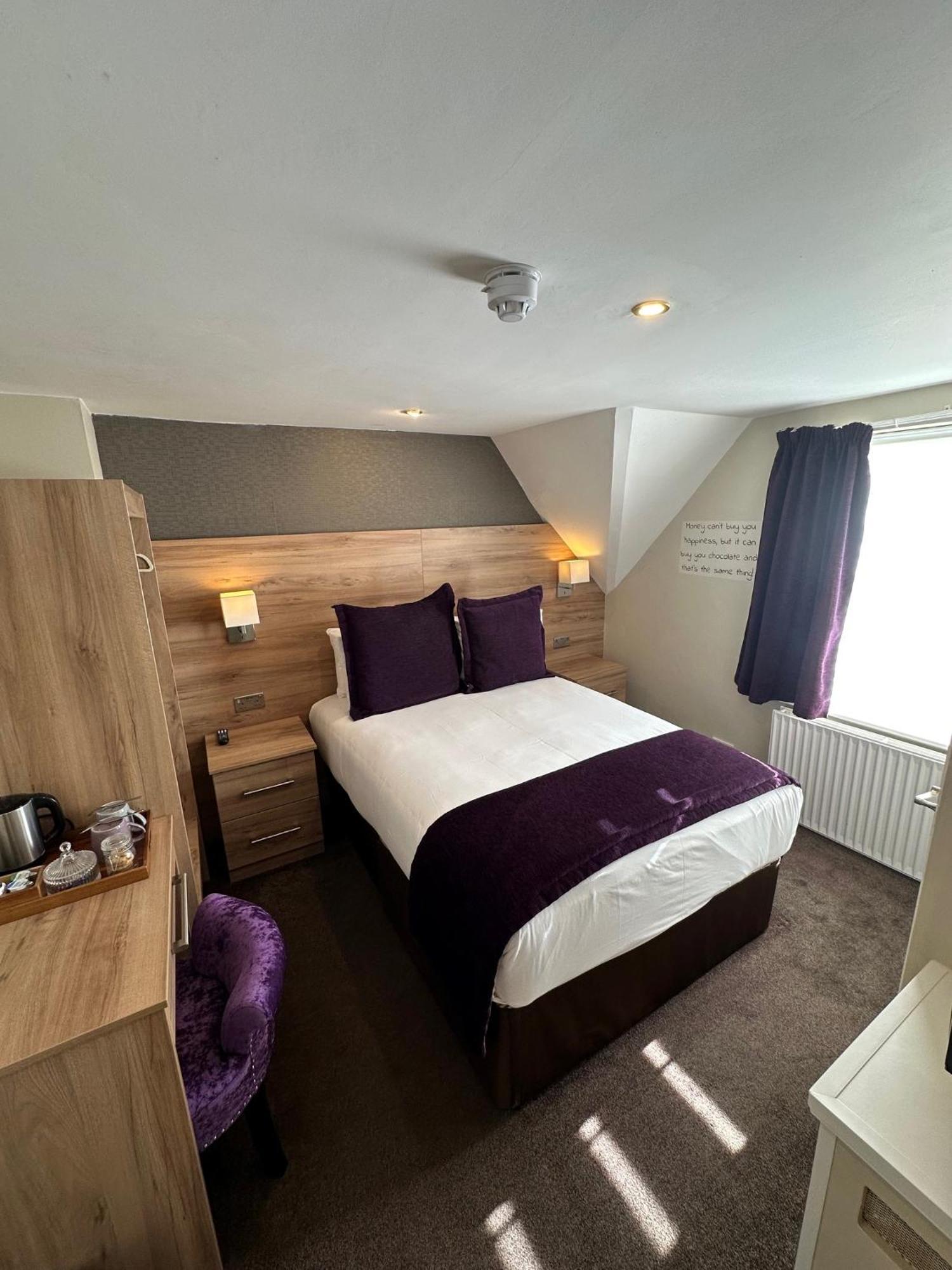 The Chocolate Box Hotel Bournemouth Bagian luar foto