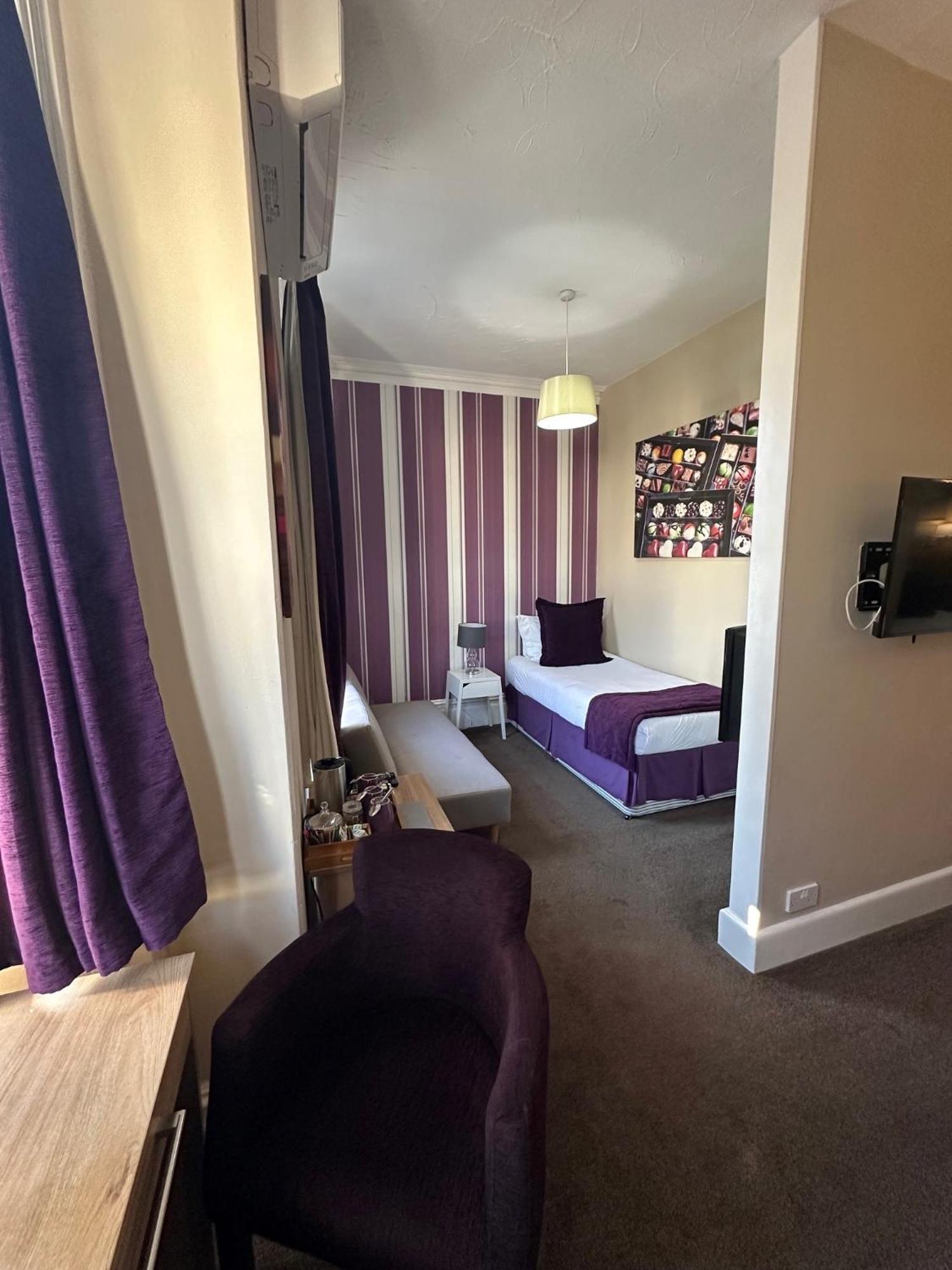The Chocolate Box Hotel Bournemouth Bagian luar foto