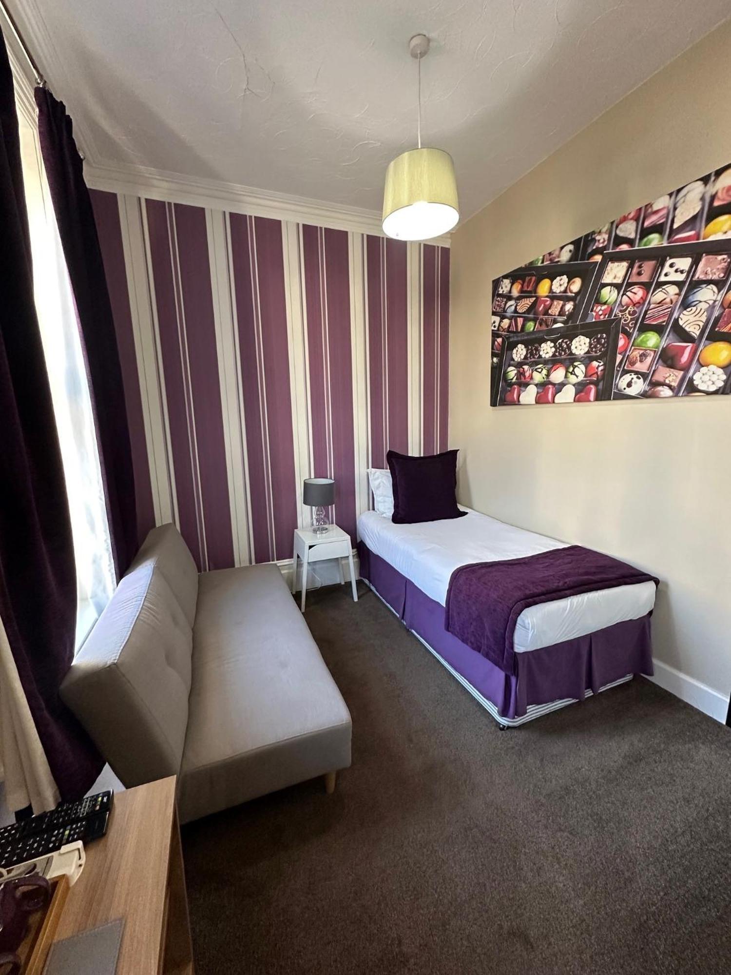 The Chocolate Box Hotel Bournemouth Bagian luar foto