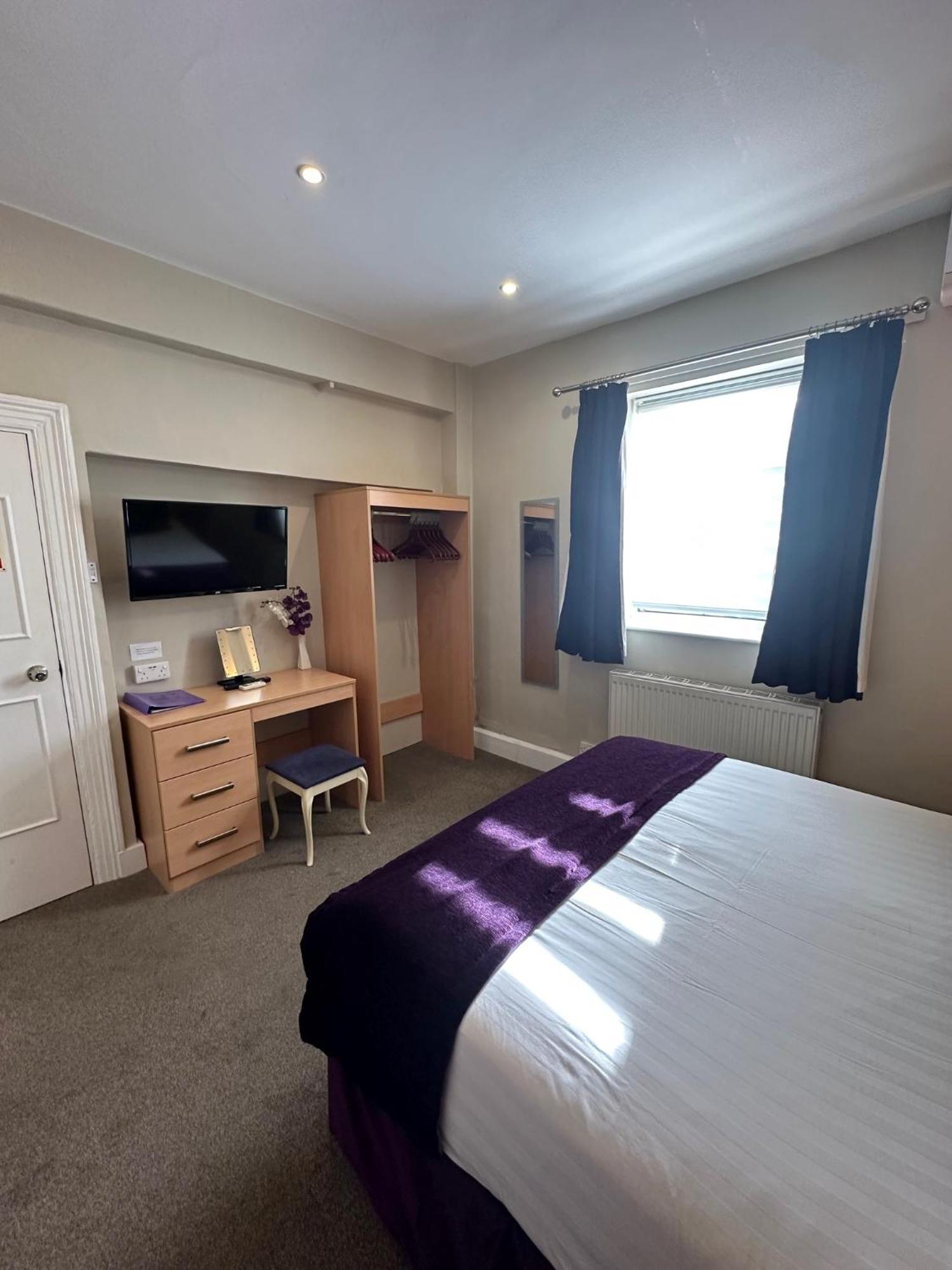The Chocolate Box Hotel Bournemouth Bagian luar foto